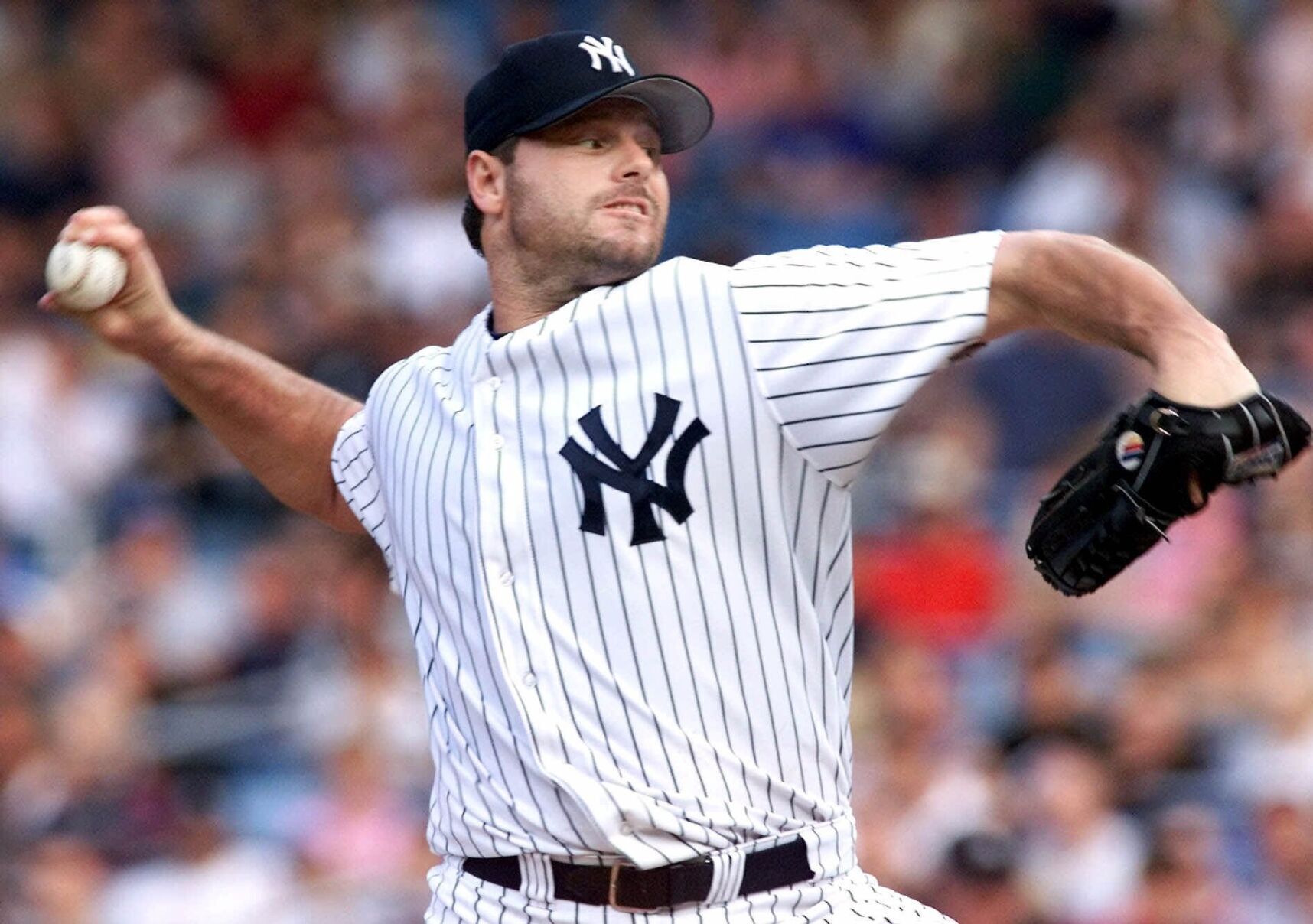 2001: Roger Clemens becomes first pitcher in MLB history to go 20-1